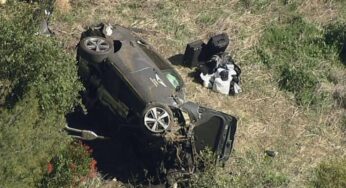Tiger Woods in surgery after rollover wreck