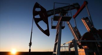 US oil rig count up by 2 for week ending April 25